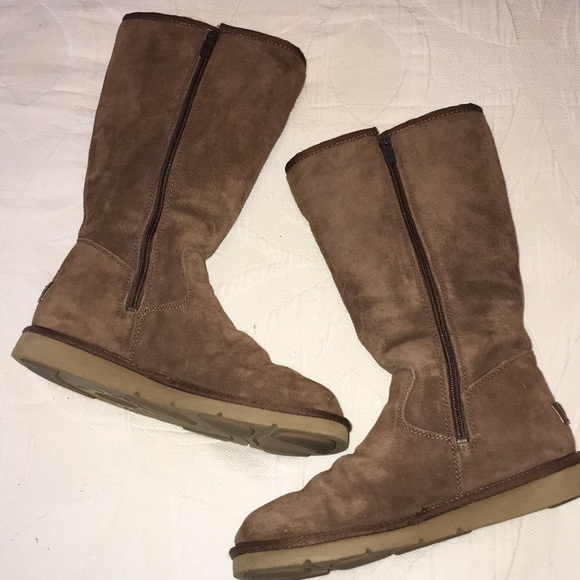 Cargo Pocket Tall Uggs - Picture 4 of 7